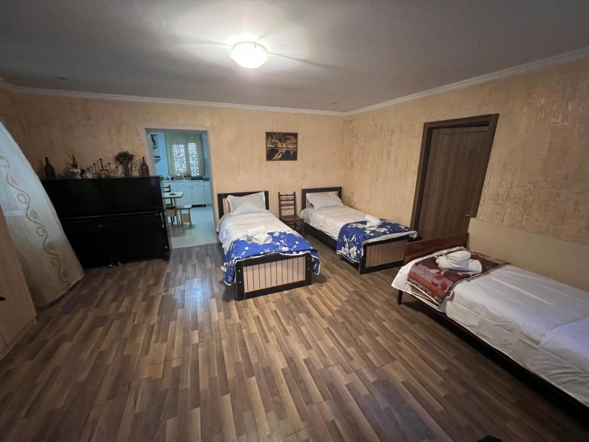 Cozy Apartment In The Centre Of كوتايسي المظهر الخارجي الصورة