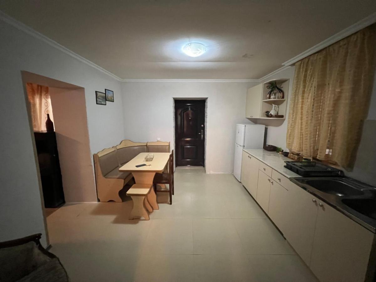 Cozy Apartment In The Centre Of كوتايسي المظهر الخارجي الصورة